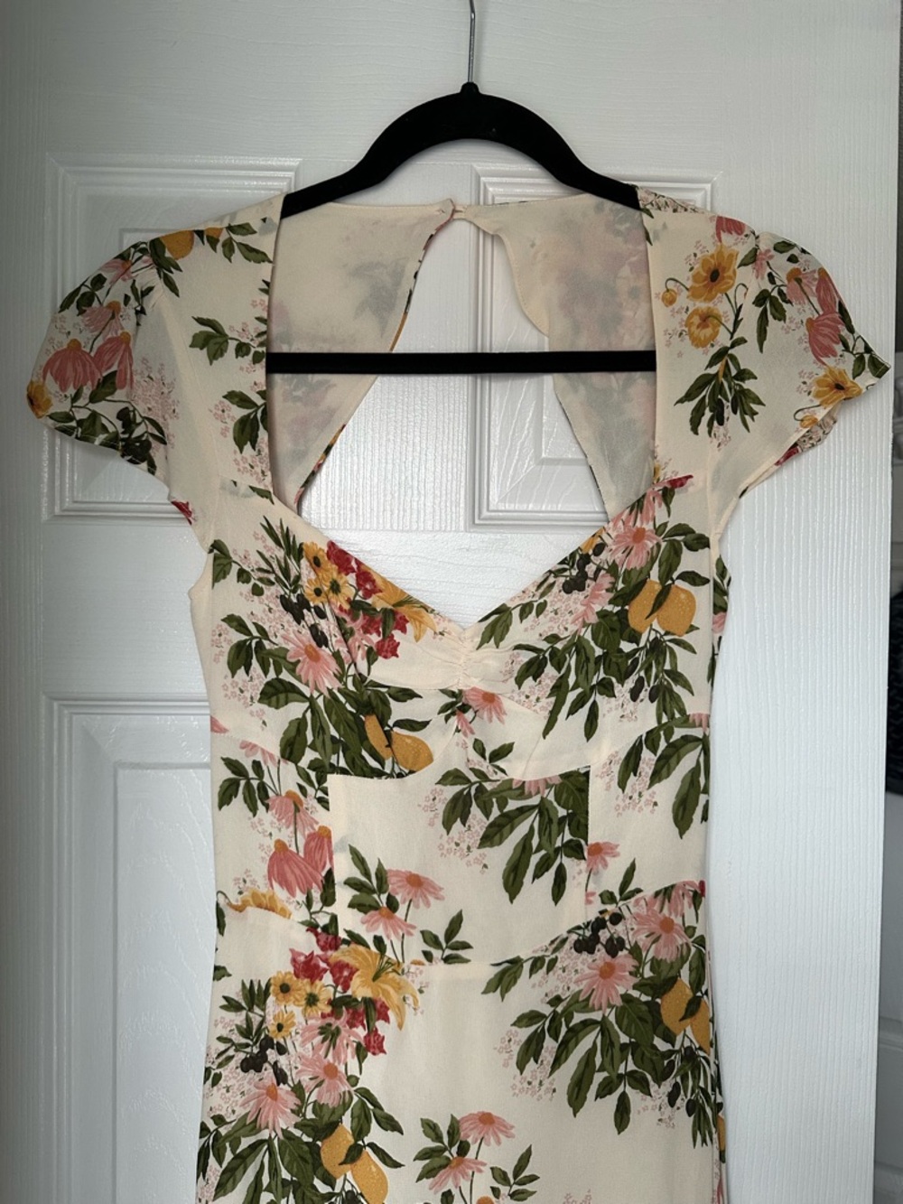 NWT REFORMATION DRESS - Picture 3 of 6